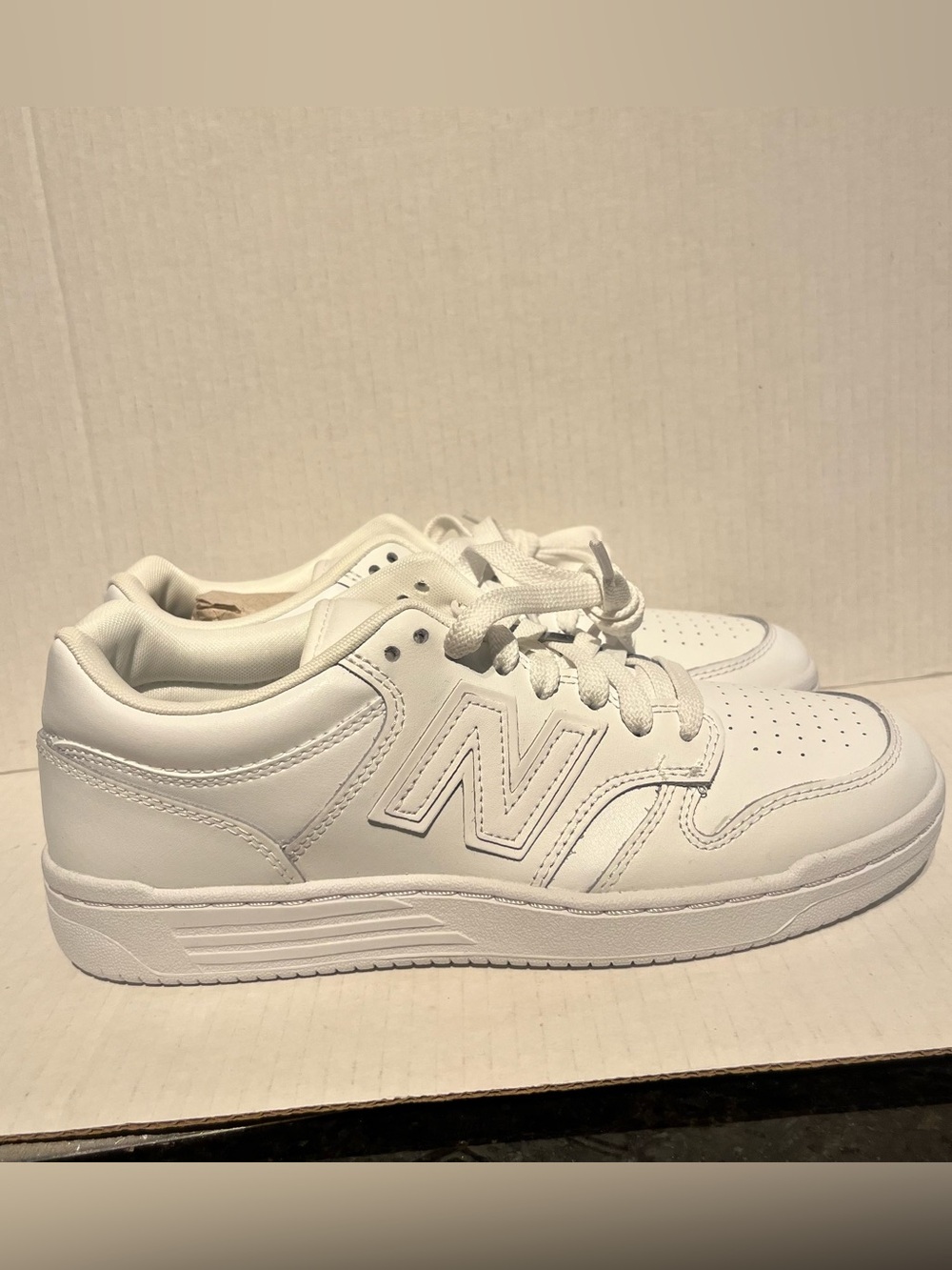 Brand New : New Balance Unisex 480 All-White Leather Runners - Picture 4 of 13